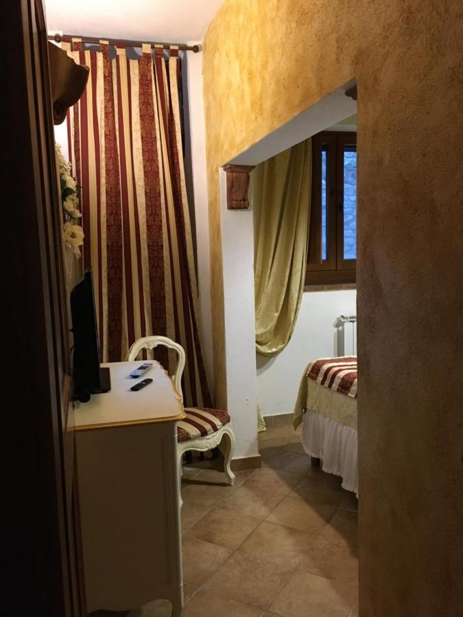 Hotel La Piazzetta Del Borgo à Todi Extérieur photo